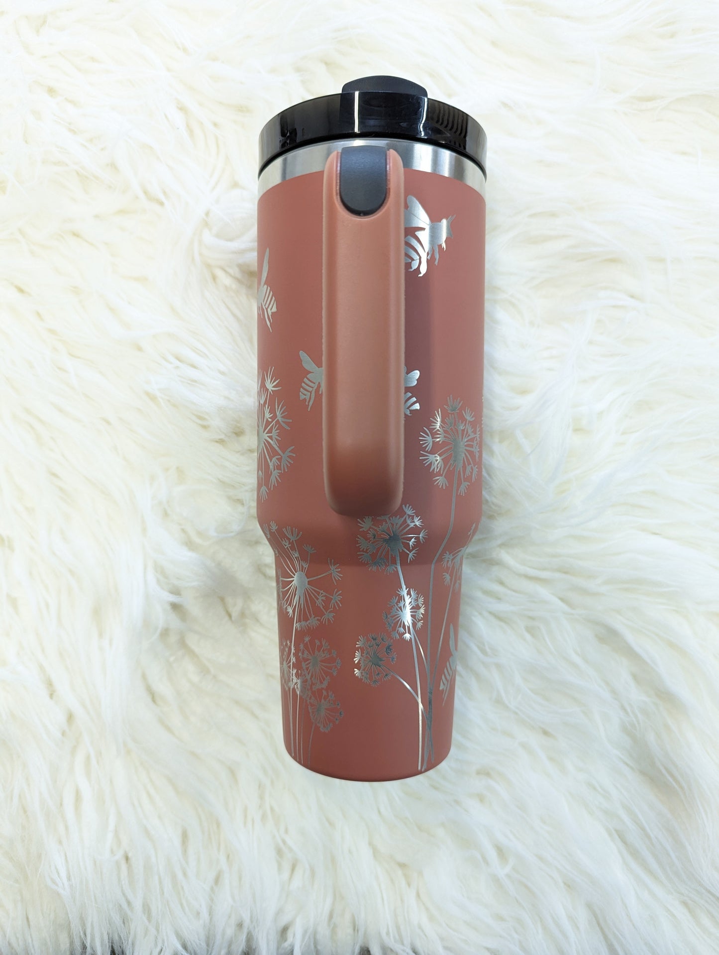 Dandelion and Bumblebee Pattern engraved 40 oz insulated stainless steel tumbler