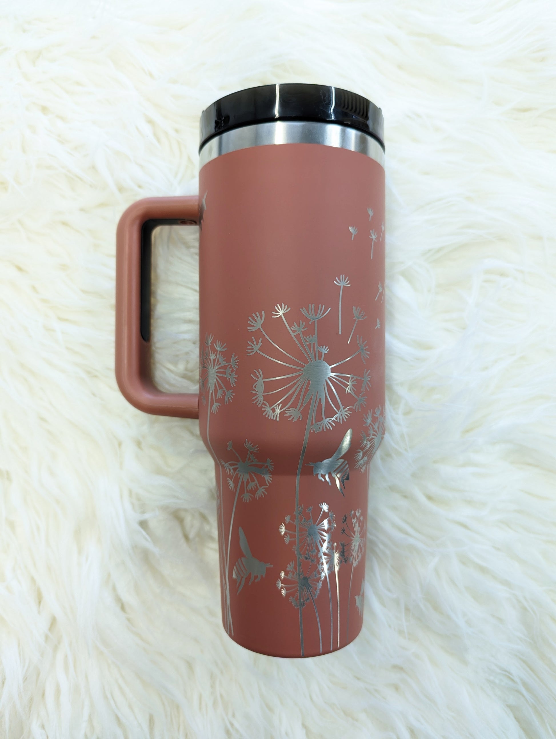 Dandelion and Bumblebee Pattern engraved 40 oz insulated stainless steel tumbler
