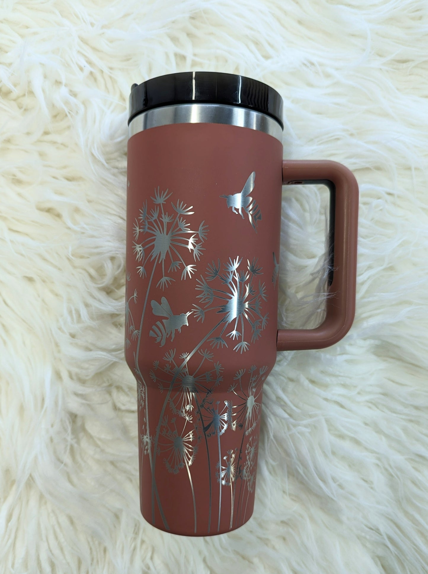 Dandelion and Bumblebee Pattern engraved 40 oz insulated stainless steel tumbler