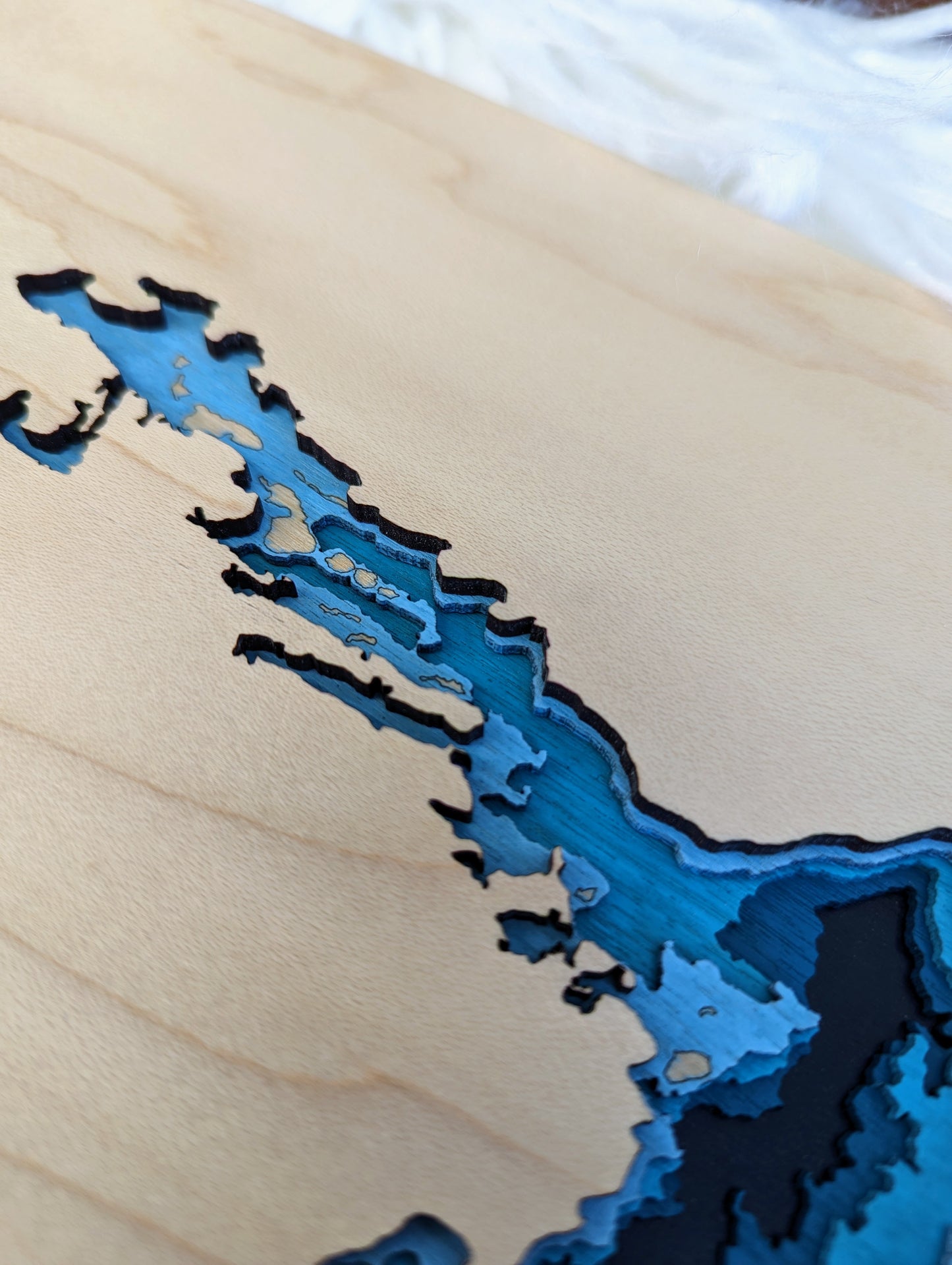 Merritt Reservoir: Wooden Layered Lake Map